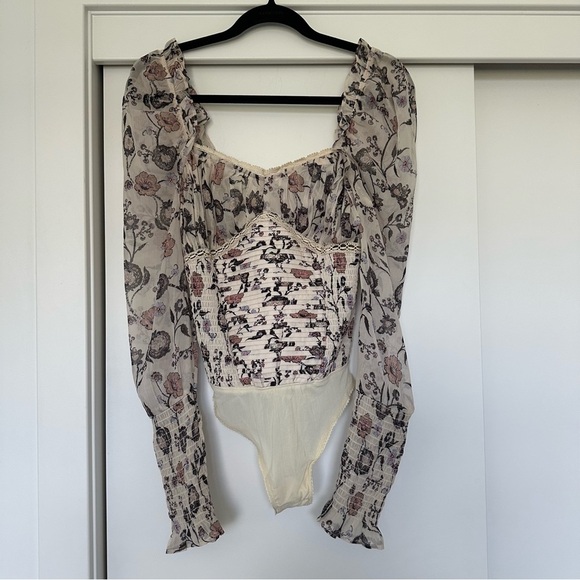 Free People Cream Puff Sleeve Floral Bodysuit - Picture 11 of 12
